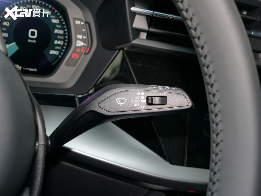 2022WA3 Sportback 35 TFSI r