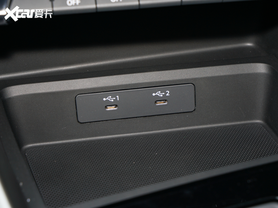 2022WA3 Sportback 35 TFSI r