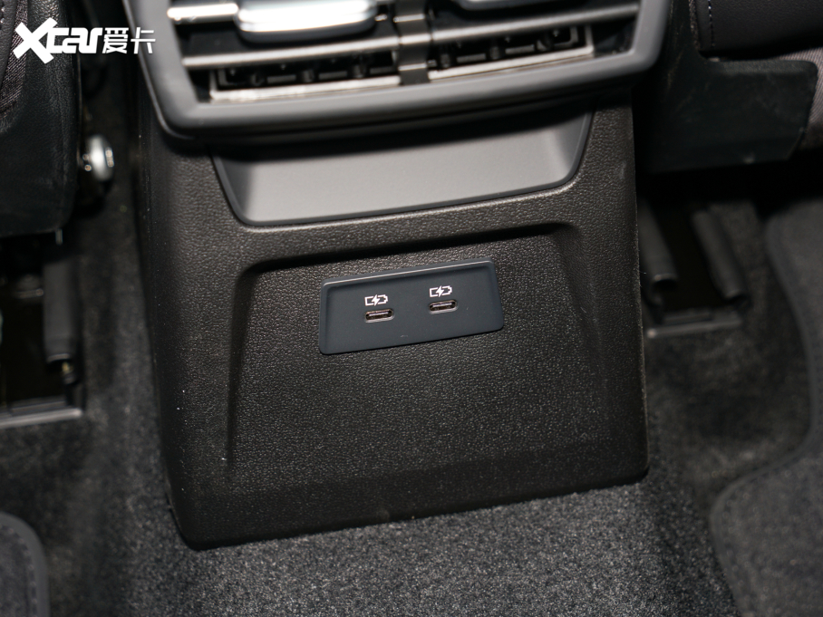 2022WA3 Sportback 35 TFSI r