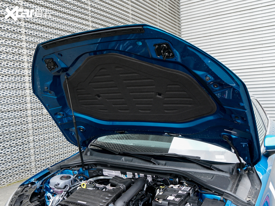 2022WA3 Sportback 35 TFSI r