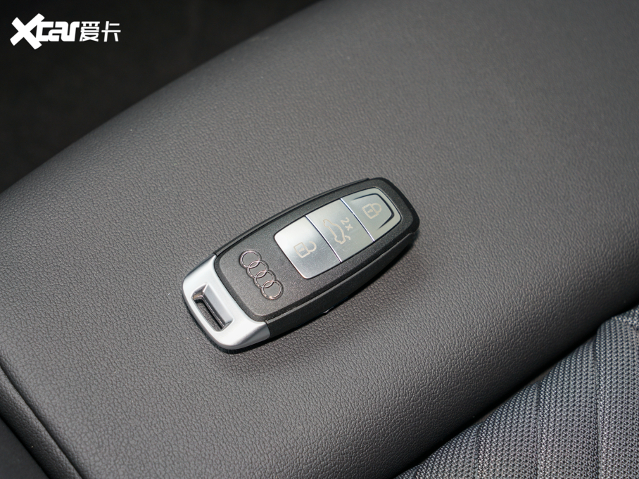 2022WA3 Sportback 35 TFSI r