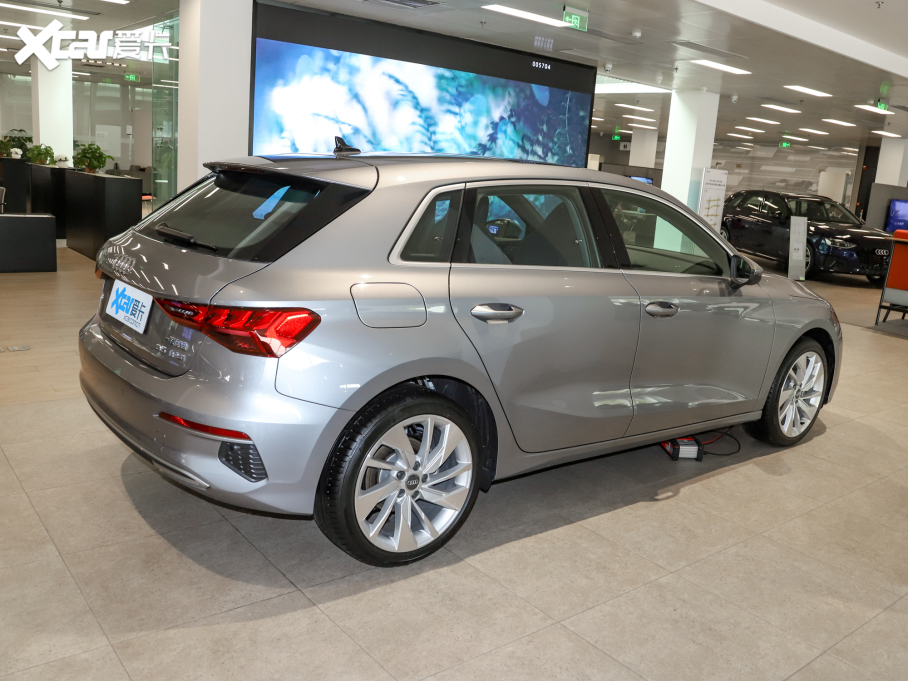 2022?yun)WA3 Sportback 35 TFSI A