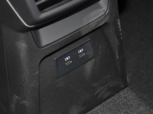 2022Sportback 35 TFSI Mȡ п؅^