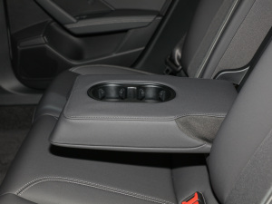 2022Sportback 35 TFSI r\(yn) 