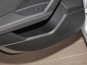 2022Sportback 35 TFSI r\(yn) Tg