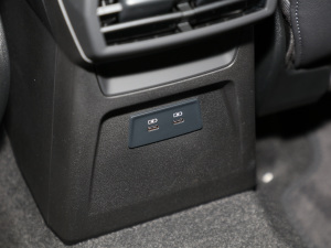 2022Sportback 35 TFSI r\ п؅^