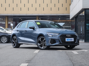 2022Sportback 35 TFSI RS׼ȼ ǰ45