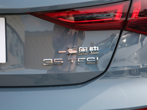 2022Sportback 35 TFSI RS׼ȼ (ji)^