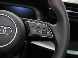 2022Sportback 35 TFSI RS׼ȼ п؅^