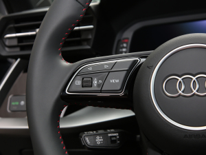 2022Sportback 35 TFSI RS׼ȼ п؅^