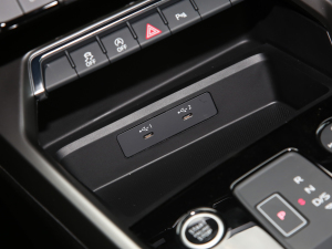 2022Sportback 35 TFSI RS׼ȼ п؅^