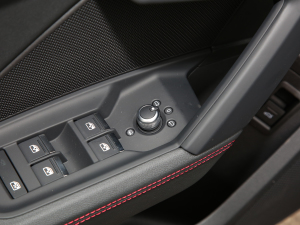 2022Sportback 35 TFSI RS׼ȼ п؅^