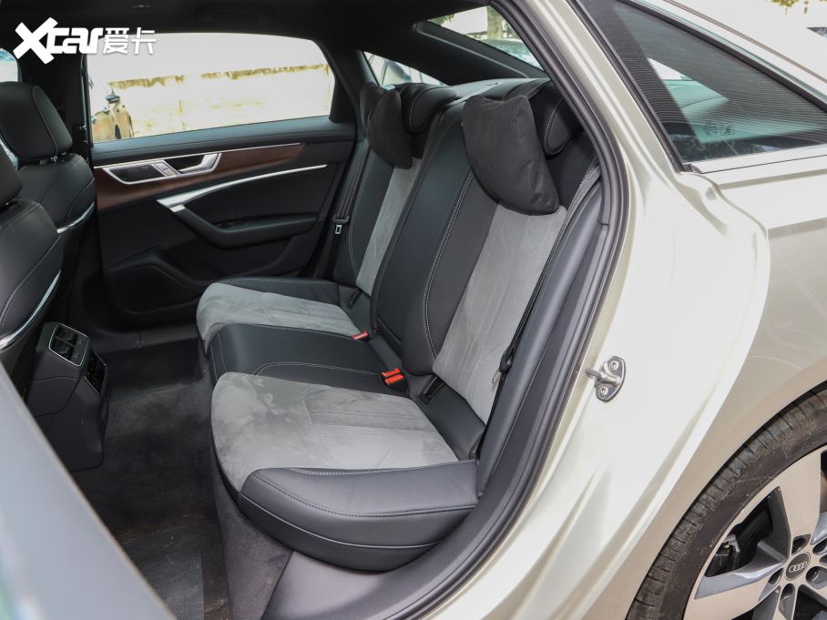 2023WA6L 45 TFSI quattro xӸ