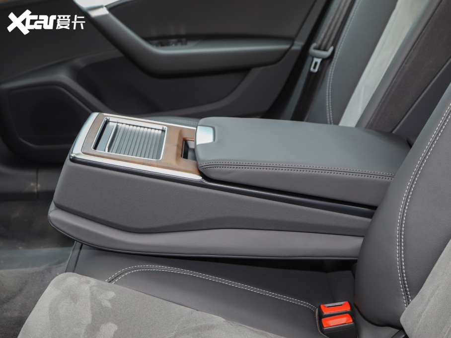 2023WA6L 45 TFSI quattro xӸ