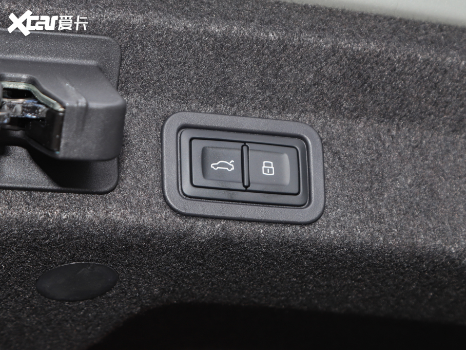 2023WA6L 45 TFSI quattro xӸ