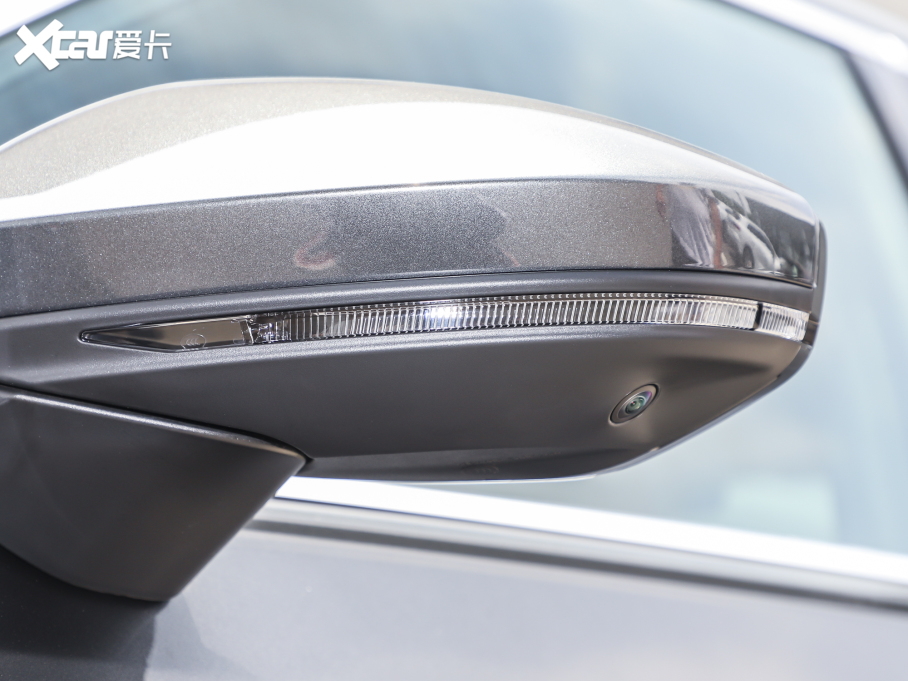 2023WA6L 45 TFSI quattro Ӹ