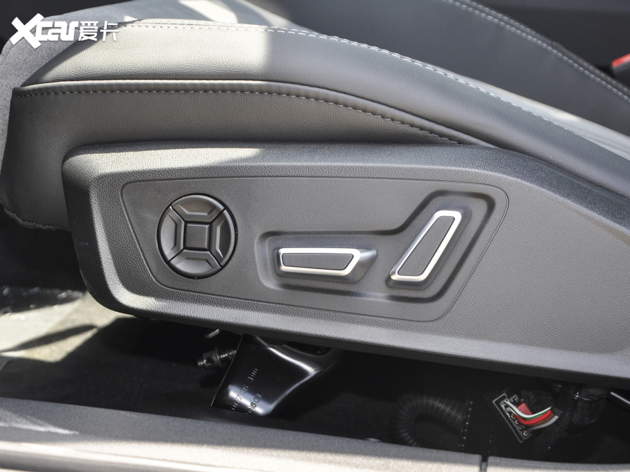 2023WA6L 40 TFSI AӸ