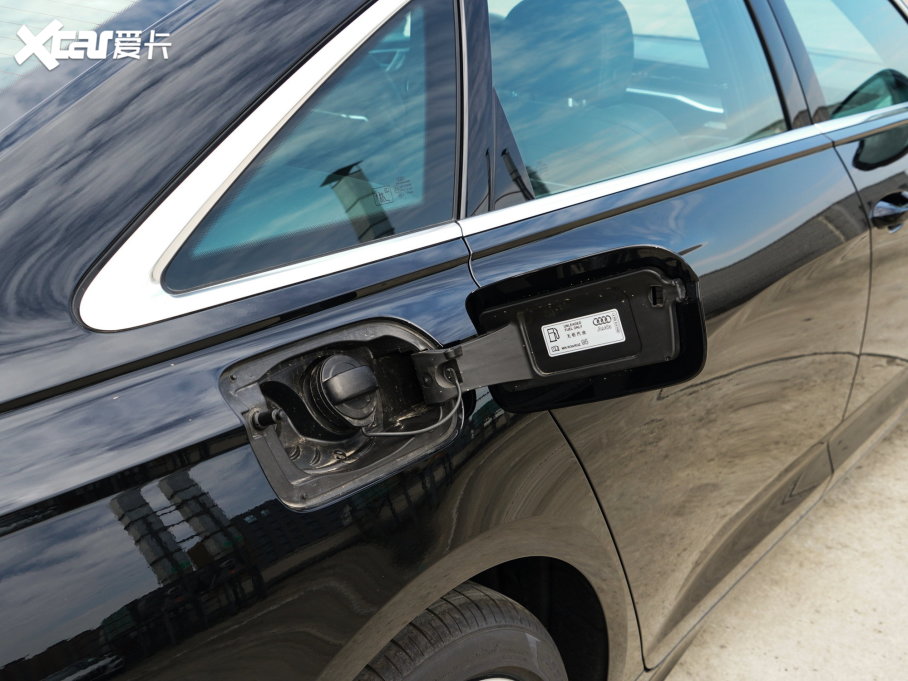 2023��W��A6L �Ŀ� 45 TFSI quattro ���x�Ӹ���