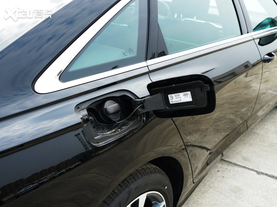 2023��W��A6L �Ŀ� 40 TFSI ���A�Ӹ���