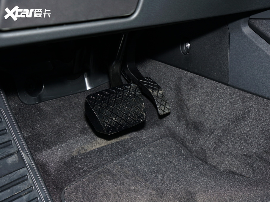 2023��W��A6L �Ŀ� 40 TFSI ���A������