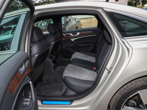 202345 TFSI quattro xӸ ſg