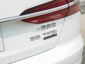 202355 TFSI quattro Ş ^