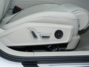 202355 TFSI quattro Ş g