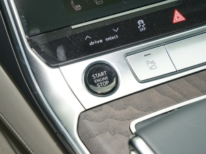 202355 TFSI quattro Ş п؅^