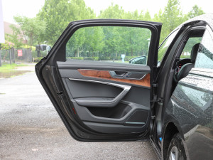 202355 TFSI quattro ŞӸ ܇T