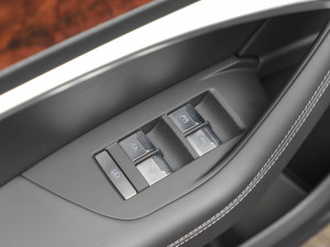 202355 TFSI quattro ŞӸ ܇ƅ^(q)