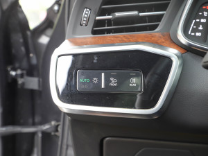 202355 TFSI quattro ŞӸ п؅^(q)