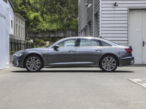 202345 TFSI quattro Ӹ ȣ