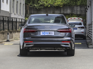 202345 TFSI quattro Ӹ 	