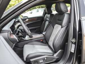 202345 TFSI quattro Ӹ {