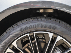 202345 TFSI quattro  ݆̥Ʒ