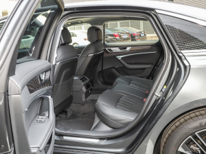 202345 TFSI quattro  ſg