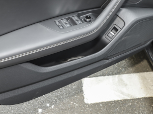 202345 TFSI quattro  ǰTg