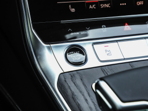 202345 TFSI quattro  п؅^