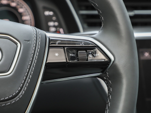 202345 TFSI quattro  п؅^