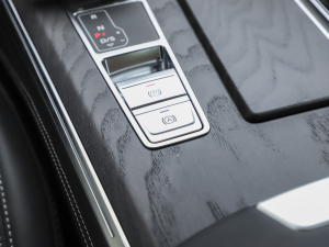 202345 TFSI quattro  п؅^