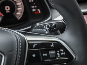 202345 TFSI quattro  п؅^