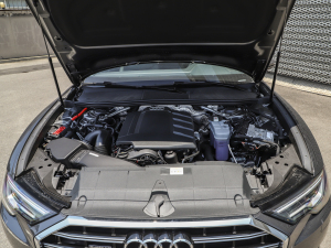 202345 TFSI quattro  lәC