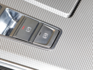 202345 TFSI xӸ п؅^