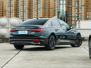 202355 TFSI quattro  Һ45