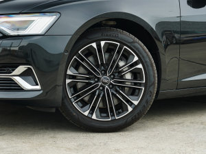 202355 TFSI quattro  ݆Ȧ