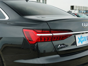 202355 TFSI quattro  β