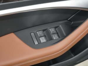 202355 TFSI quattro  ܇ƅ^