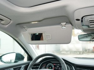 202355 TFSI quattro  ꖰ壨