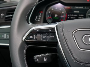 202355 TFSI quattro  п؅^