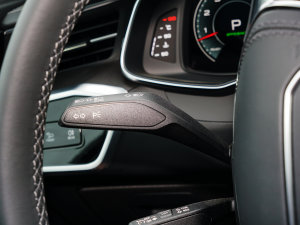 202355 TFSI quattro  п؅^